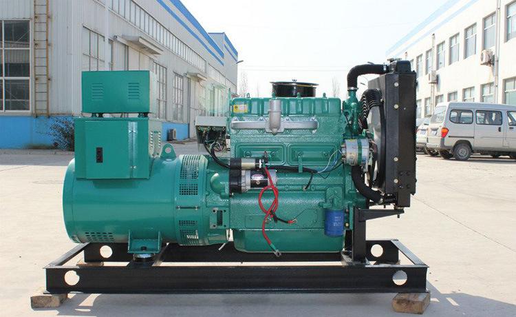 玛沁弥补柴油发电机蓄电池电量的方法