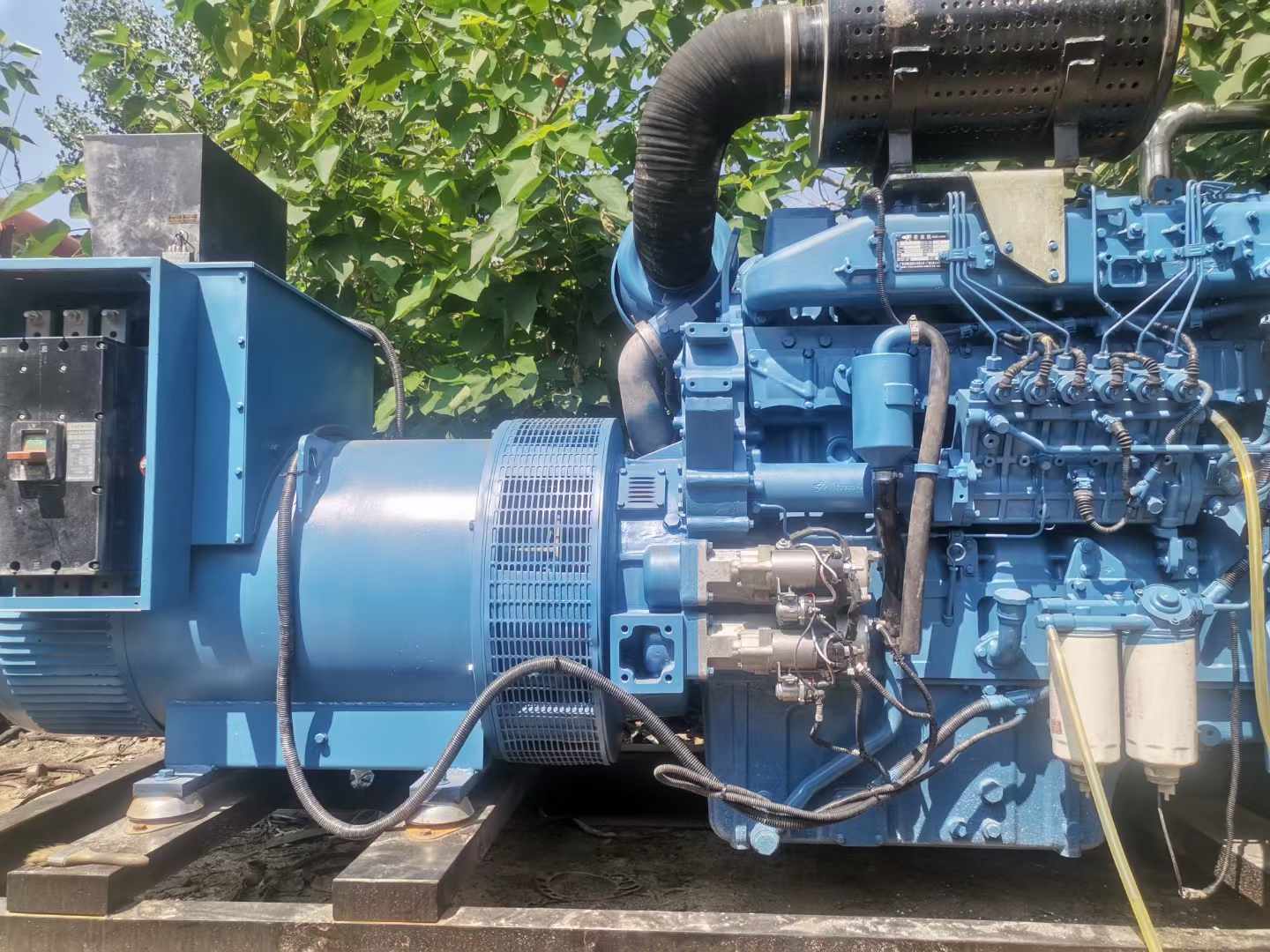 玛沁详细说明降低 800kW 柴油发电机输出电流波动的方法