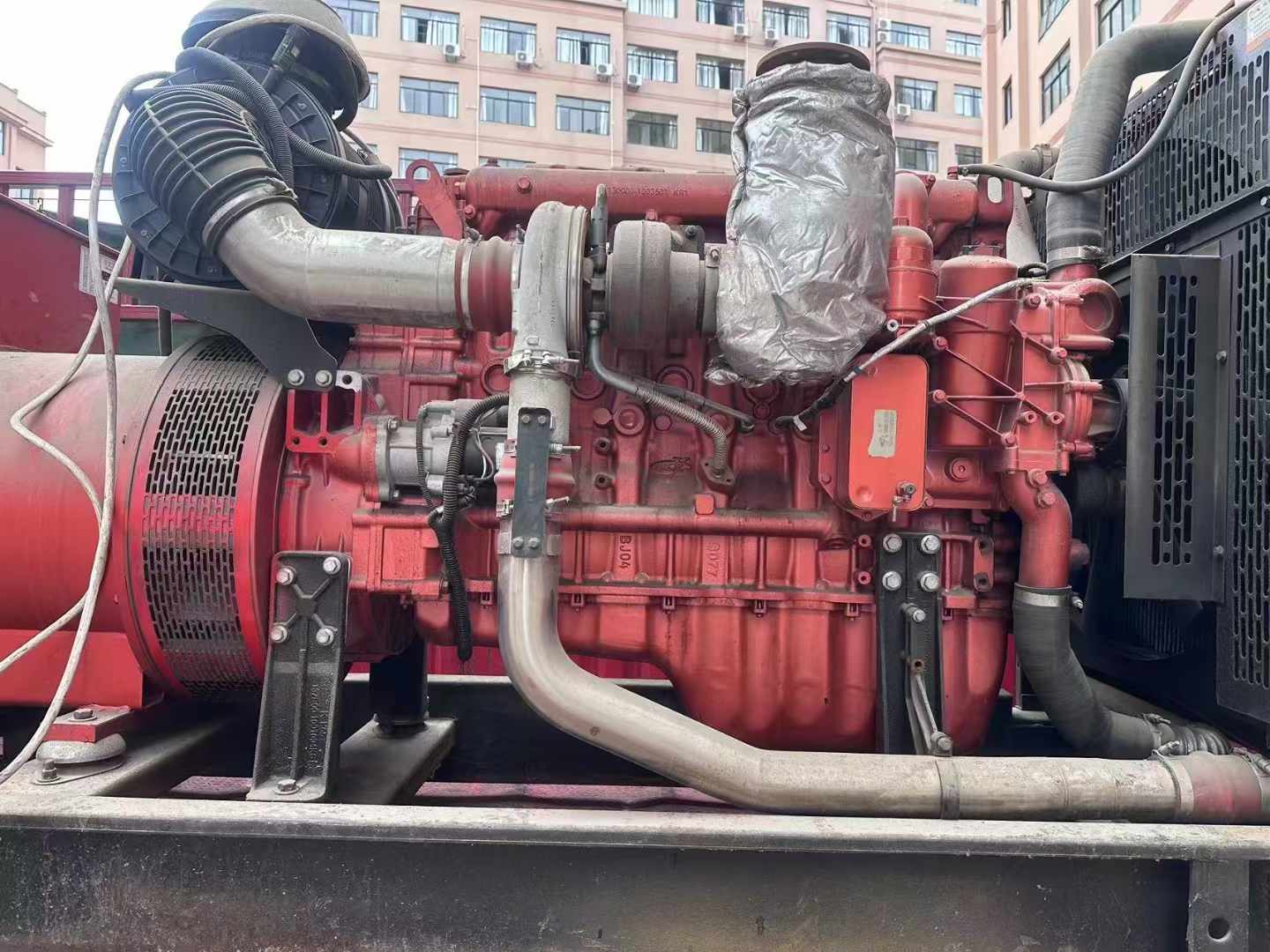玛沁如何选择适合 600kW 柴油发电机组的过载保护器？